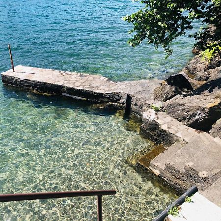 Lilli - Casa Sul Lago Dervio Eksteriør billede